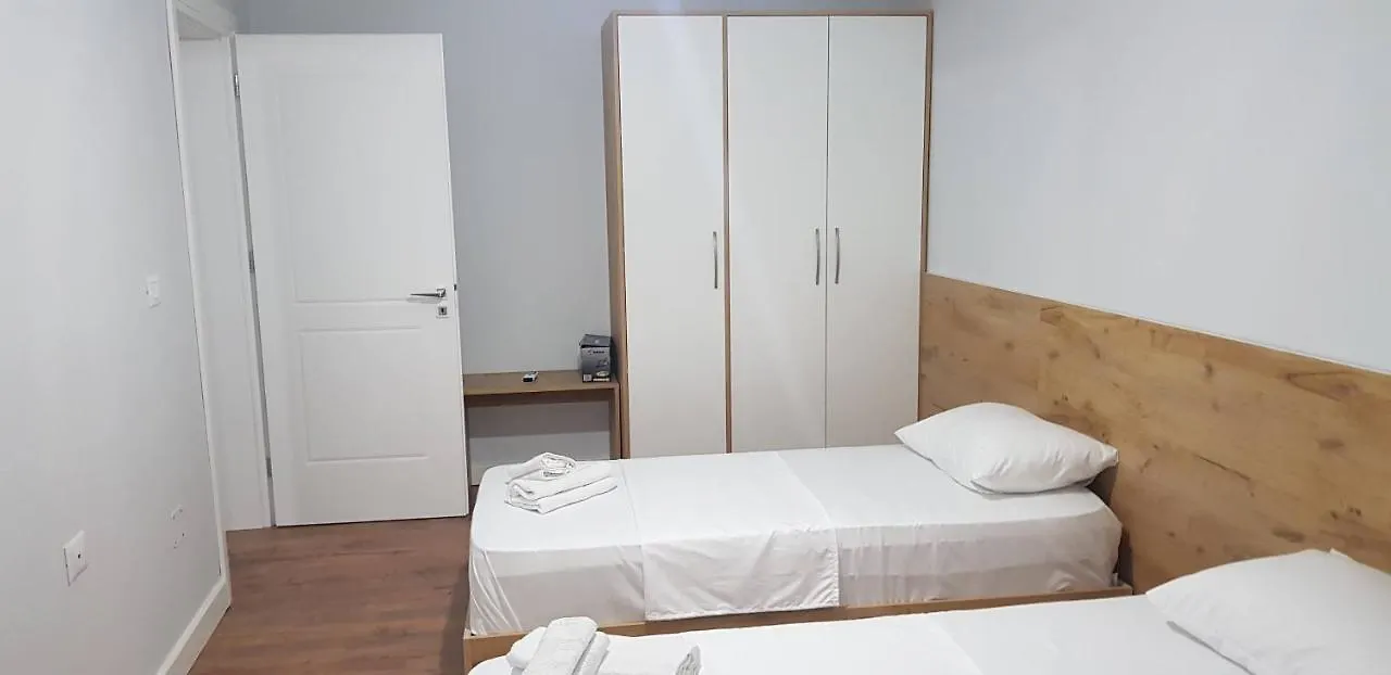 טיראנה Ersa'S Lovely Flat-2 Bedroom דירה